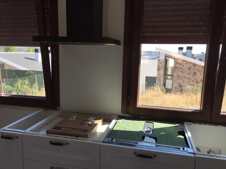 Montaje de la cocina · 2020