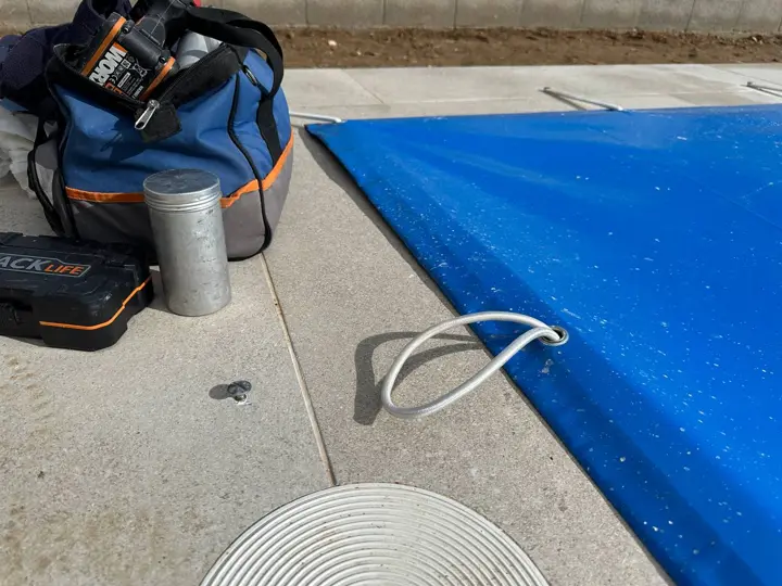 Piscina con lona de invierno · 2022